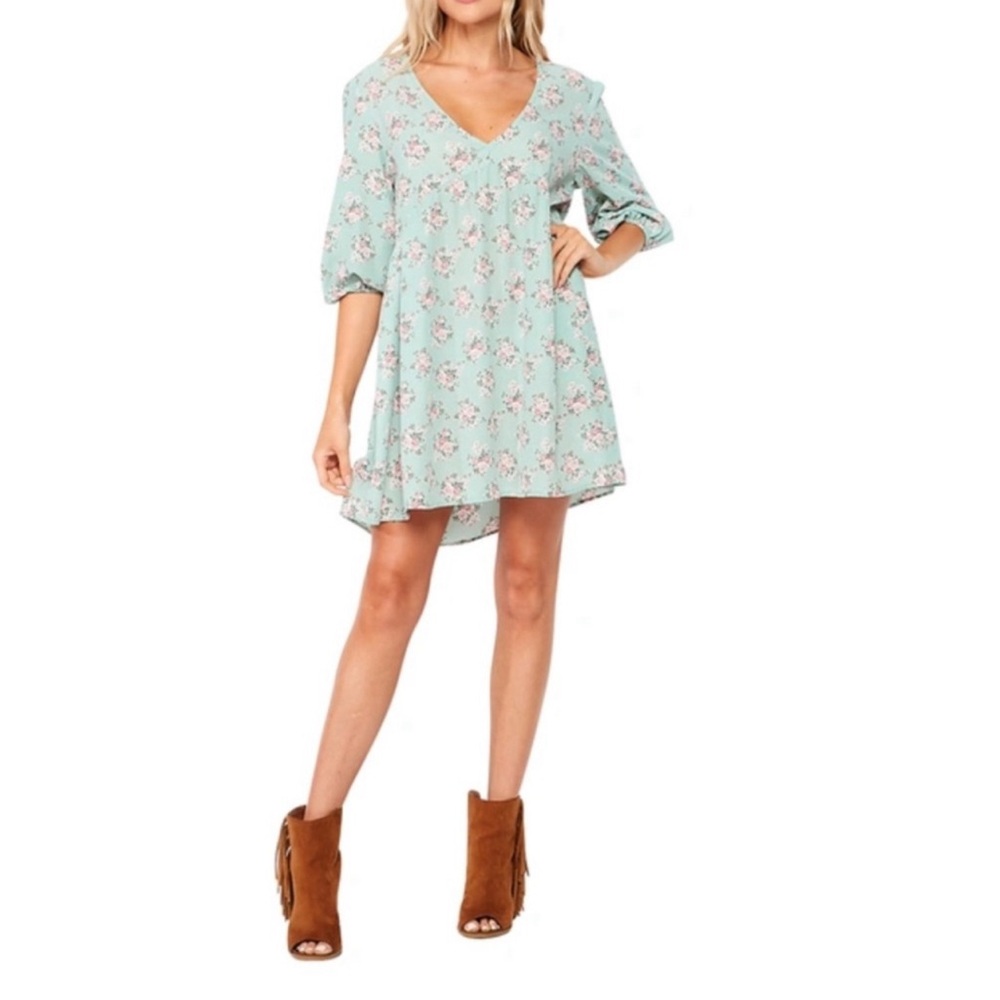 NWT velvet torch‎  floral mini dress